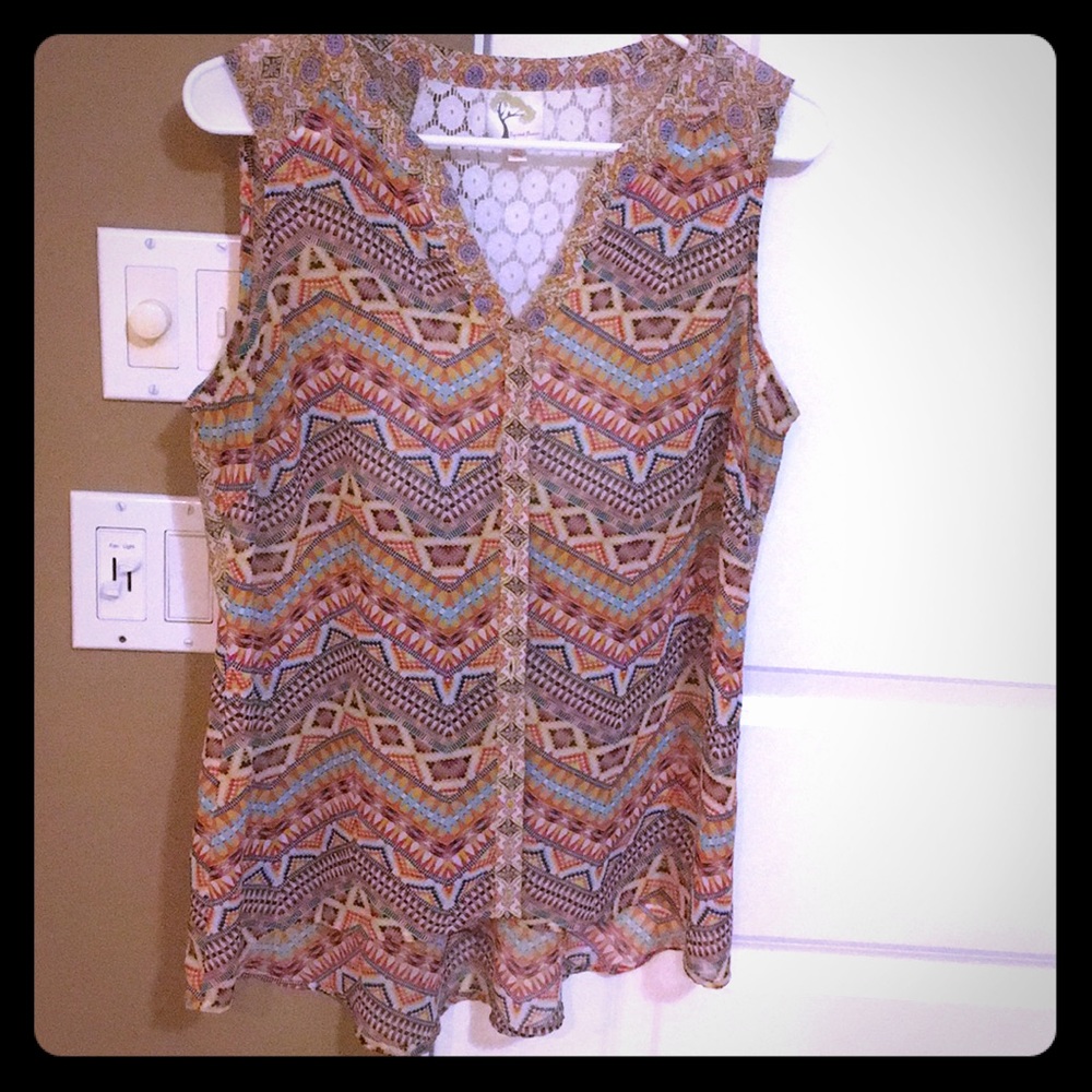 Pattered Sleeveless Blouse